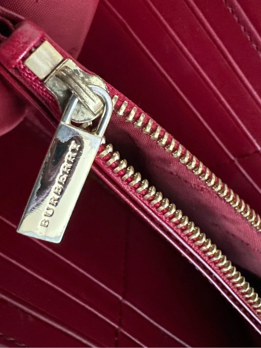 Burberry Zipper Long Wallet